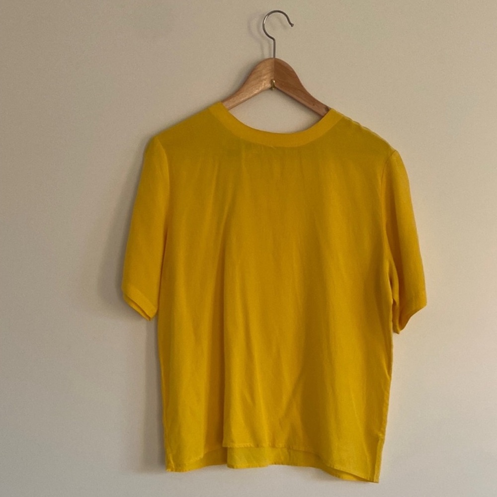 Christie & Jill 100% Silk Blouse in Marigold Yellow – Size M - Picture 2 of 4